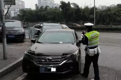 二手车过户需要驾驶证么？没有驾照可以买二手车么，