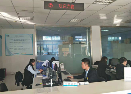 在二手车市场买车怎么过户?过户流程一小时办理